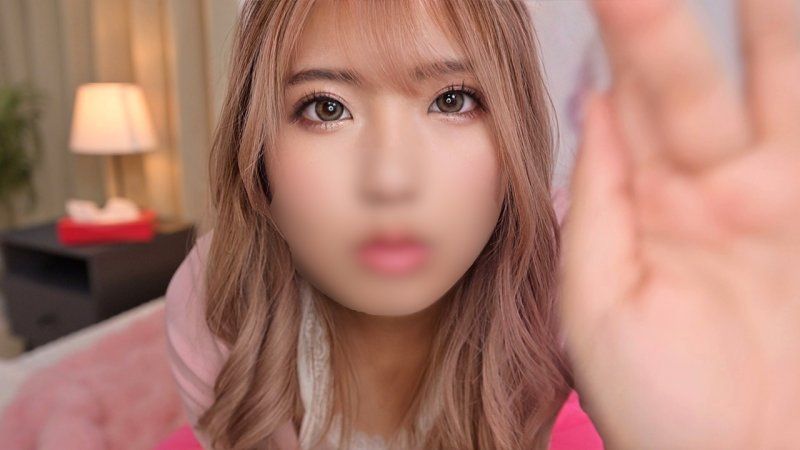ファンで性欲満たす痴女コスプレイヤー。性欲満たすためにファンの家まで変態姿で突撃セックス