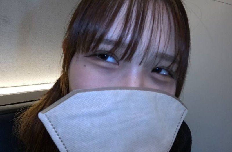 セール12/10まで　※イキ神様降臨※【個人撮影】清楚で美形な女の子が飲んだお*を全部股間から潮吹き　指でもチンコでも何しても潮吹いてしまうハルカちゃんに生中出し【特典付き】