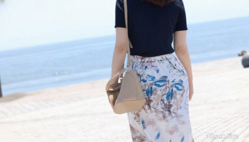 【爆乳Hカップ新妻】日々シャワーで悶々。本能のままに...快楽に溺れ痙攣する全身。 - 神奈川県平塚市 平塚駅前
