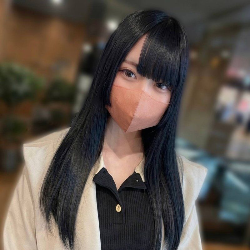 在APP上发现的奇蹟地下偶像登场！在练习结束回家的路上，帮她内射了大量浓精！