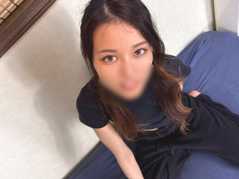 [Complete Amateur & First Shoot] Ultra Slender Beauty♡ Super Sensitive Body,Agonizing Moans with Huge Cock Insertion. Shouting 