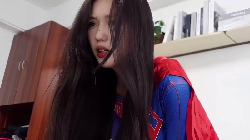 杏吧傳媒 女超人為解救朋友被強操輪番凌辱-不純學妹