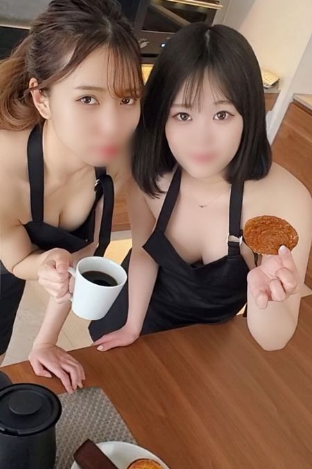 4P連続中出し黒髪の華奢な子と巨乳のアニメ声バイト仲間のカフェ店員