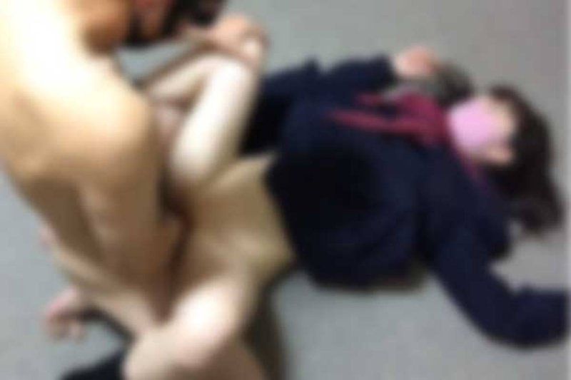 ※26日まで90％OFF※【素人個撮】【本物】彼氏持ちの制服美女がカラダを好き放題弄ばれ最終的に膣奥深くまでぶっ挿され中出しされる