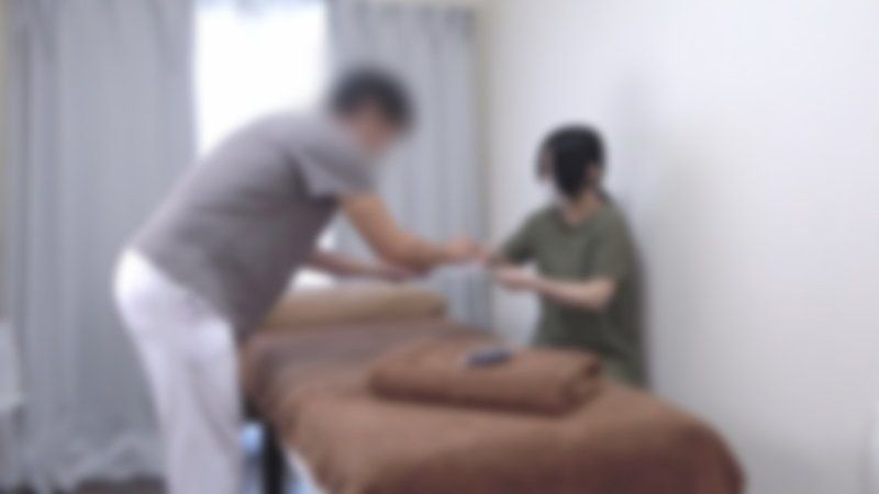 ♡10/15日迄半額！【無/なま中出し】極上やわはだOLさんに、新導入のマッサージ器具で週末のご褒美をご提供。プロ技×最新器具でとろけるような快感を、生（なま）中出し＋外出し計２発！