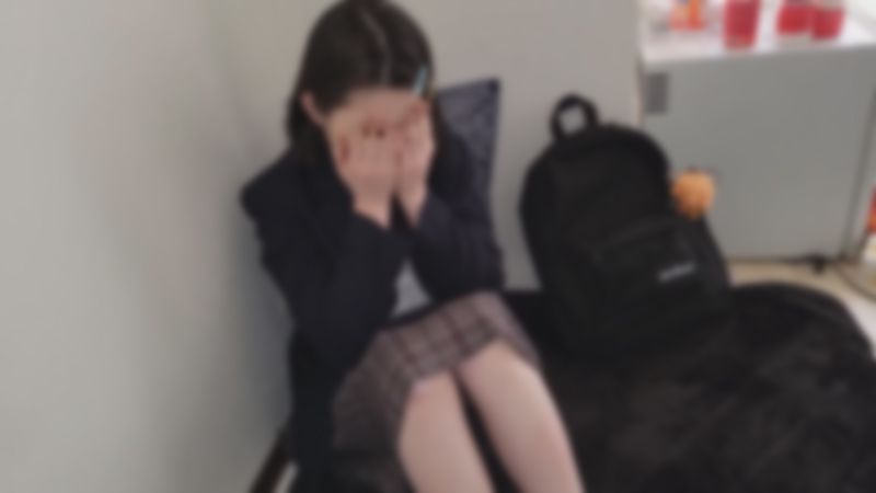 まだ、おでこちゃん。誕生日に家に呼んで２回生ハメ中出し