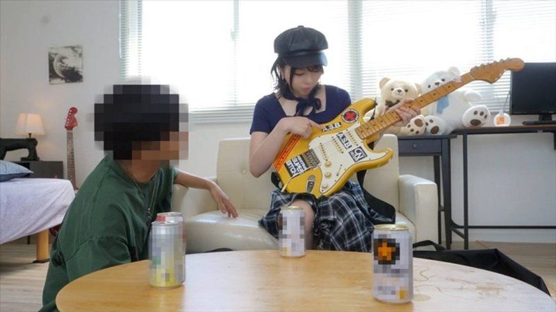 【マゾビッチ】都内女子パンク界隈騒然　長身超絶淫乱ギタリスト バチボコ***まくりクレイジーファック