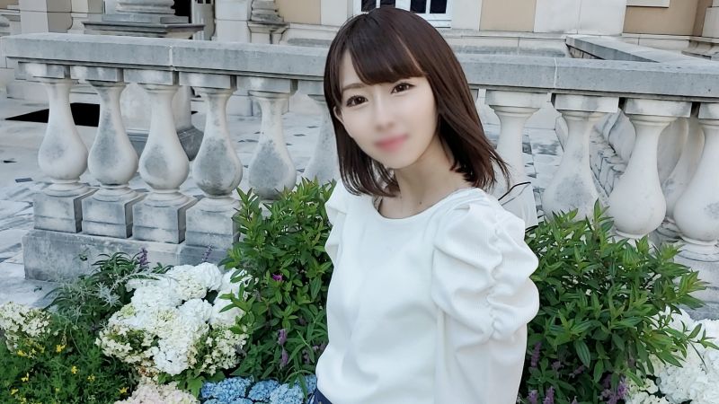 【無修正】街で偶然出会った美少女と念願の再会！！透き通る様な肌に包まれた美体に中出し！！（前編）