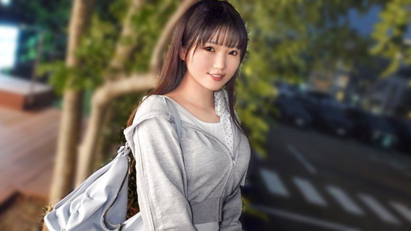 年上が好きなオマセな女の子。ポルノ映画館でおじさんに囲まれて興奮してしまう。オマ●コ触ればイクッ、腰を振ればイクッ、もう何をしてもイッてしまう全身性感帯！ 【初撮り】ネットでAV応募→AV体験撮影 2629