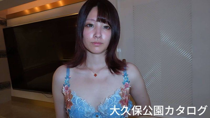 [無修正] 大久保公園カタログ ★愛ちゃん期間限定復活★バイブでオナニーとノーハンド口技で口内暴発★鮮明画像の秘貝チェック～橋●環奈似　特典で高画質版とQ&A質問箱